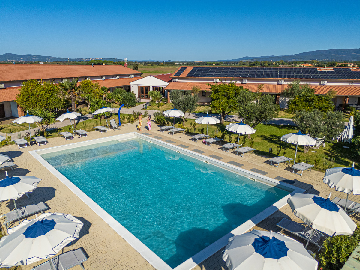 piscina-resort-toscana-1.jpg